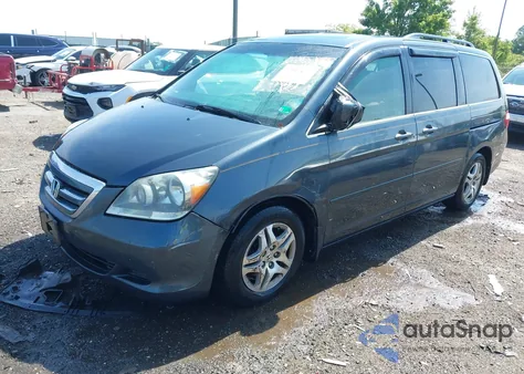 2005 Honda Odyssey Ex-L z USA, uszkodzony, nr VIN 5FNRL386X5B031063
